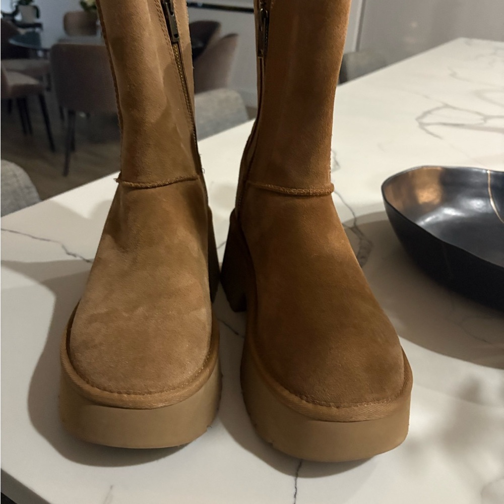 UGG Women's brown/chestnut classic twin seem boots - Picture 4 of 15